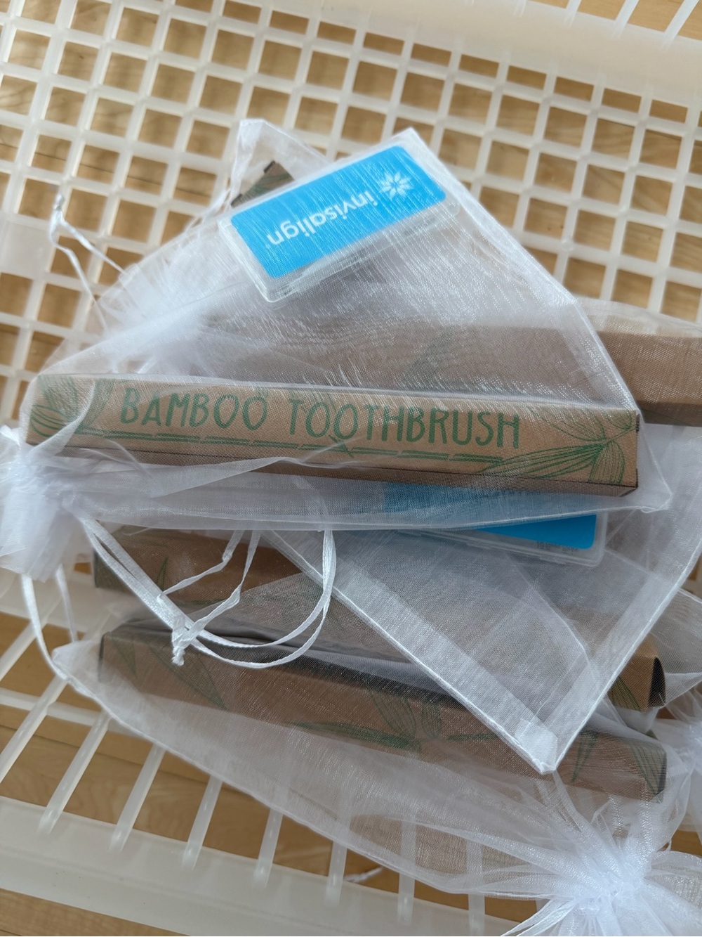 NEW 7 Bamboo Toothbrushes & Pics - Natural Brown